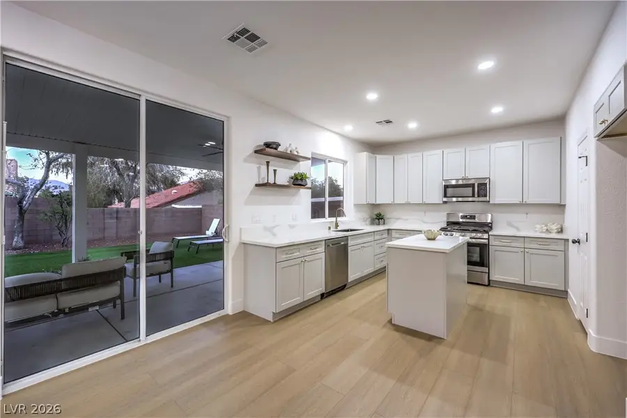 7918 Villa Pintura Avenue, Las Vegas, NV 89131 - #3
