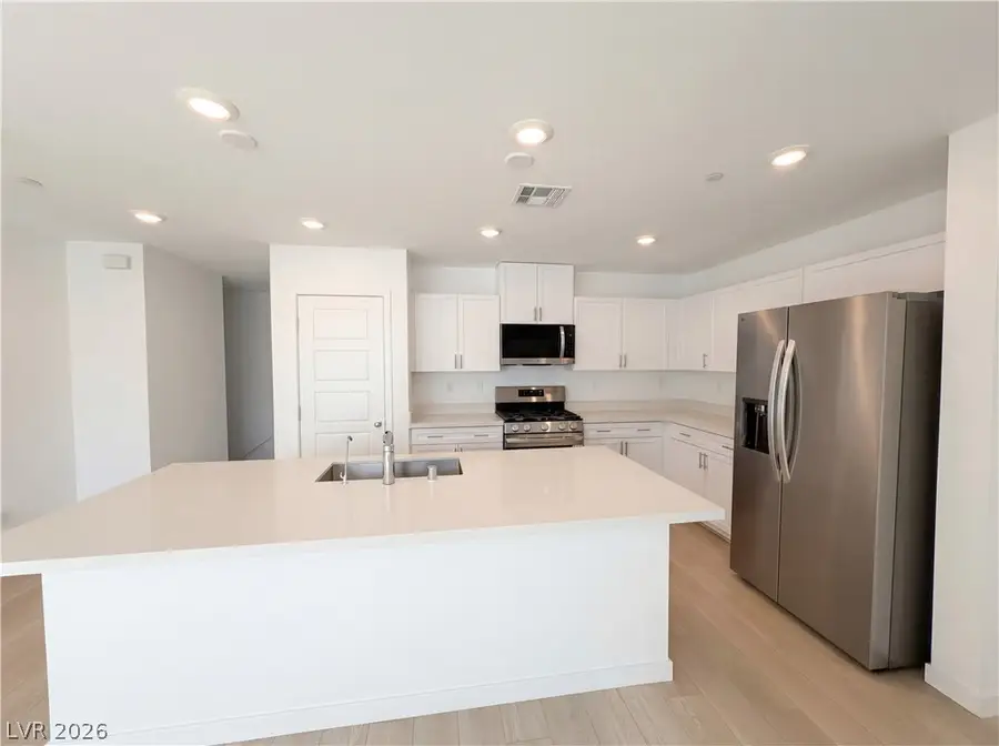 4242 Vivenda Street #1, Las Vegas, NV 89115 - #2