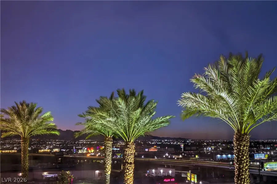 2000 Fashion Show Drive #1616, Las Vegas, NV 89109 - #3