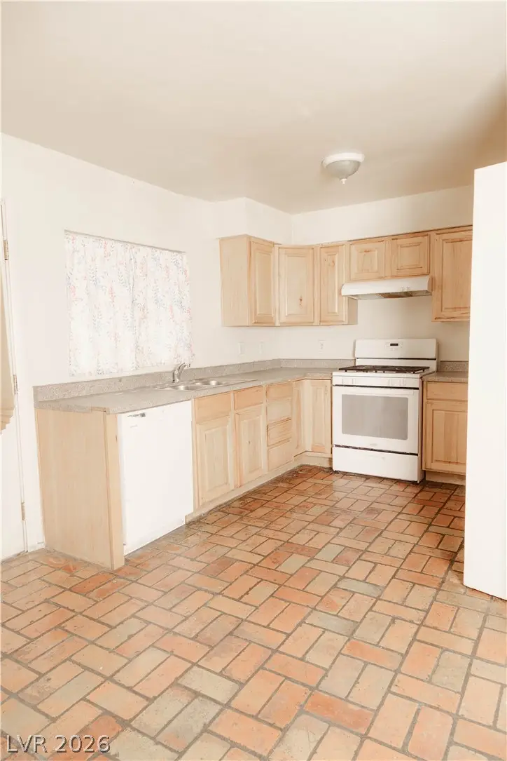 1477 Hialeah Drive #C, Las Vegas, NV 89119 - #3