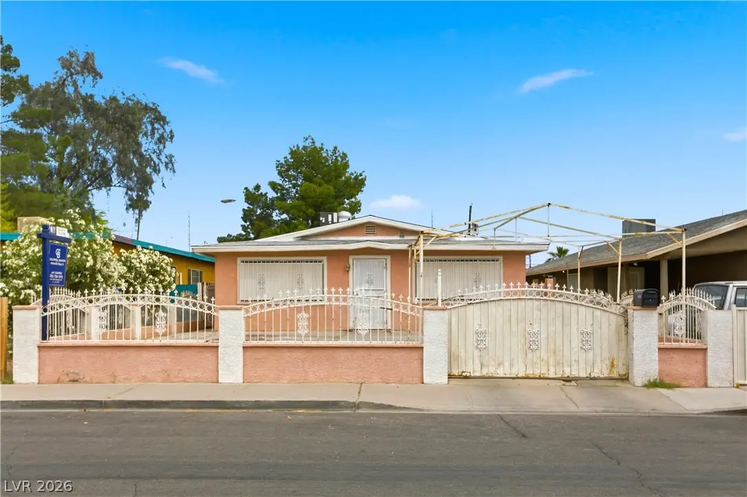 1414 W Bartlett Avenue, Las Vegas, NV 89106 - #1