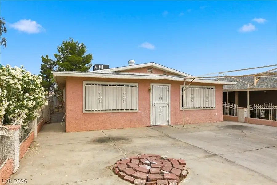 1414 W Bartlett Avenue, Las Vegas, NV 89106 - #2