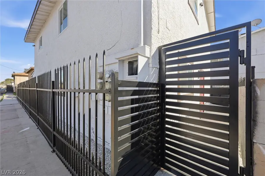 488 Albert Avenue, Las Vegas, NV 89119 - #3