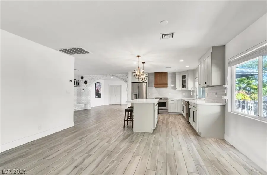 1600 Eaton Drive, Las Vegas, NV 89102 - #2