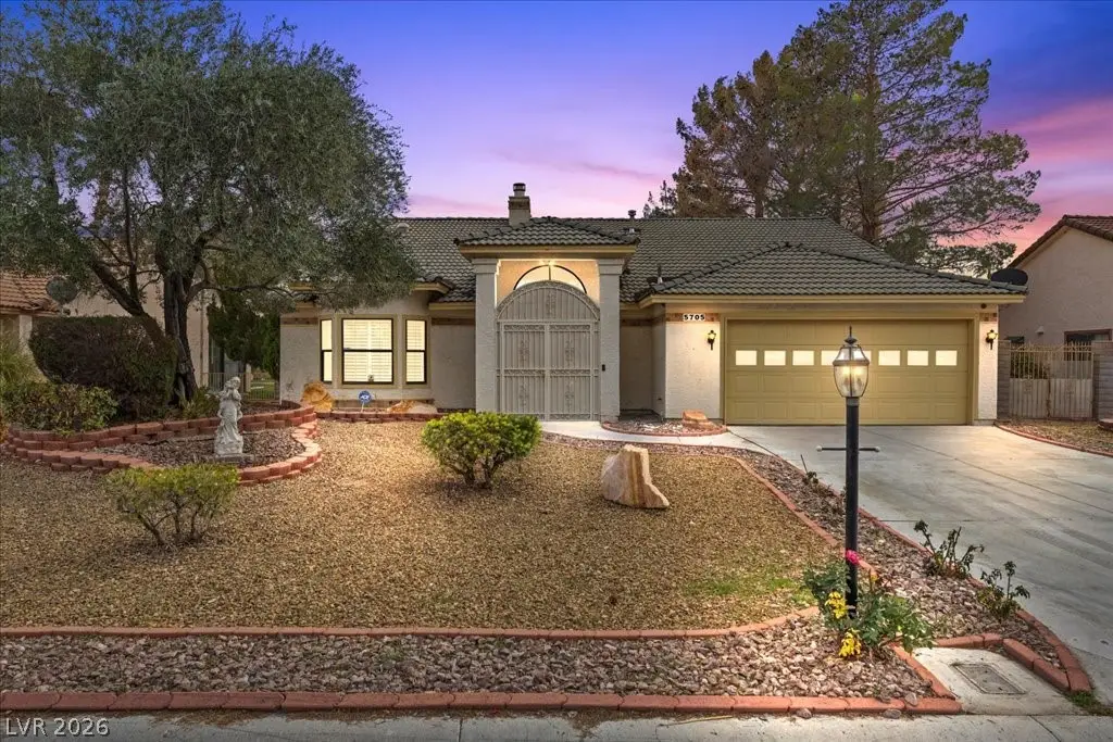 5705 Palma Del Sol Way, Las Vegas, NV 89130 - #1