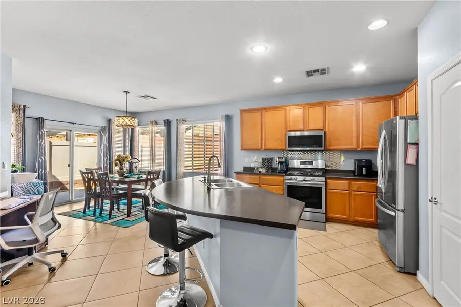 2104 Pipeline Beach Court, North Las Vegas, NV 89081 - #2