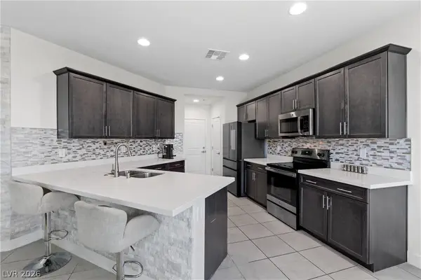 5255 Peak Rock Court, Las Vegas, NV 89141