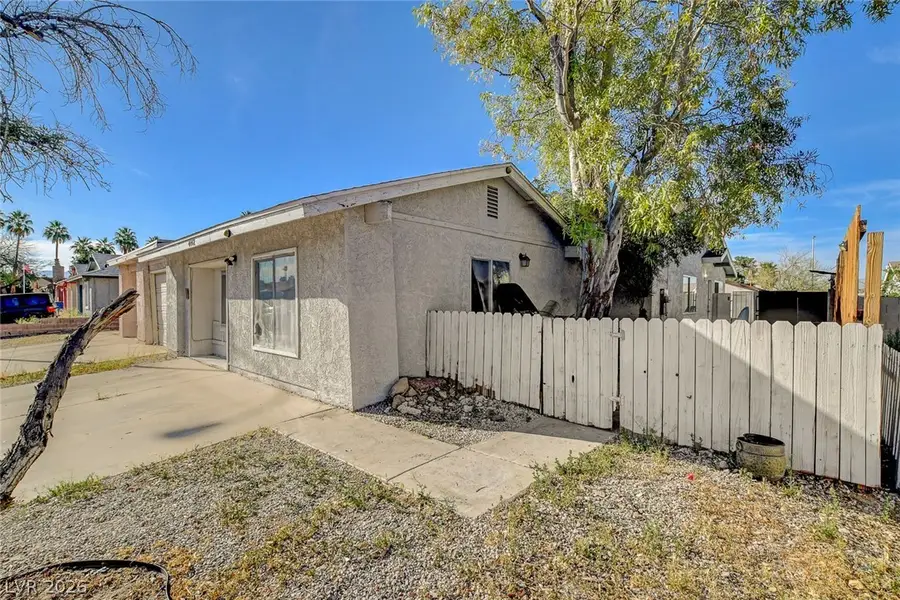 4442 Via San Rafael, Las Vegas, NV 89103 - #3