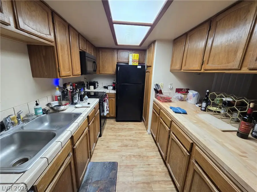 4211 Sanderling Circle #286, Las Vegas, NV 89103 - #3