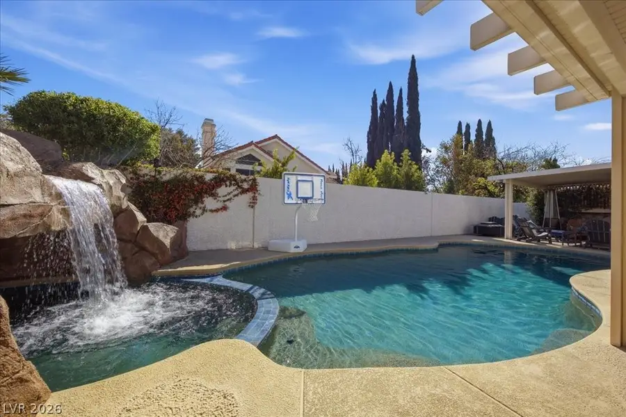 2924 Bridge Creek Street, Las Vegas, NV 89117 - #3