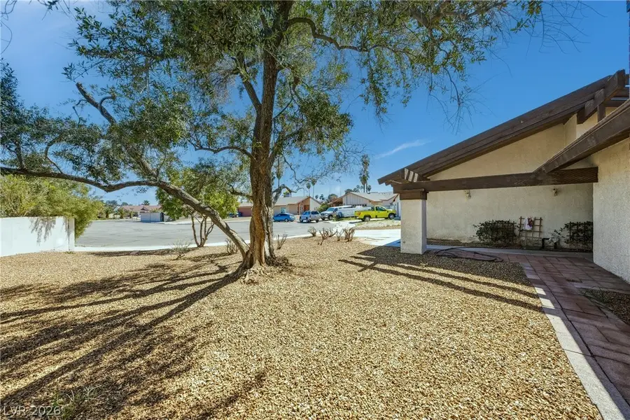 2305 Latigo Circle, Las Vegas, NV 89119 - #2