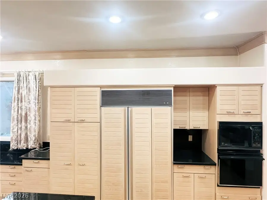 7829 Bermuda Dunes Avenue, Las Vegas, NV 89113 - #2
