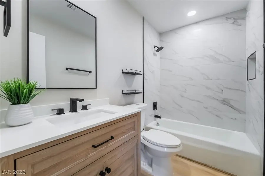 3743 Colonial Drive, Las Vegas, NV 89121 - #3