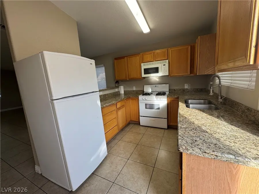 5281 Mineral Lake Drive, Las Vegas, NV 89122 - #3