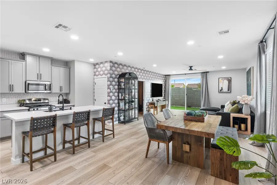 9386 Sequoia Ridge Avenue, Las Vegas, NV 89143 - #2