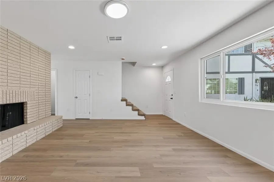 422 Greenbriar Townhouse Way, Las Vegas, NV 89121 - #3