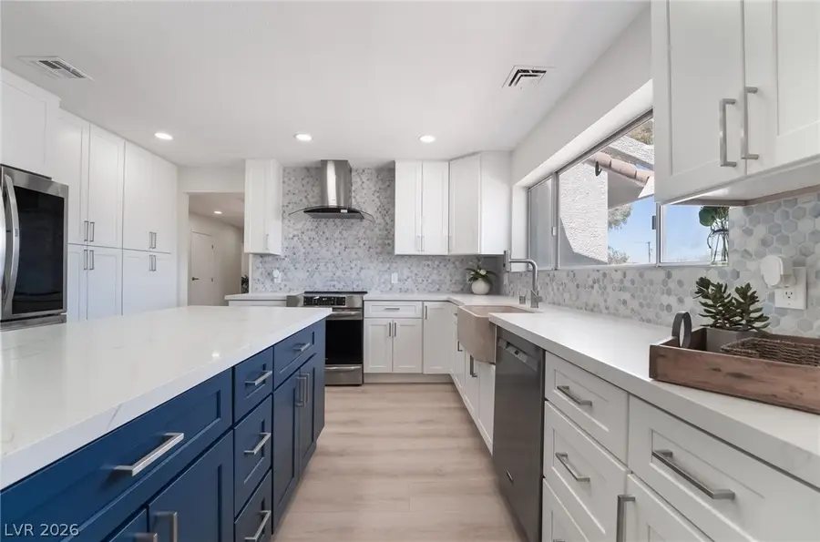 611 E Fairway Road, Henderson, NV 89015 - #2