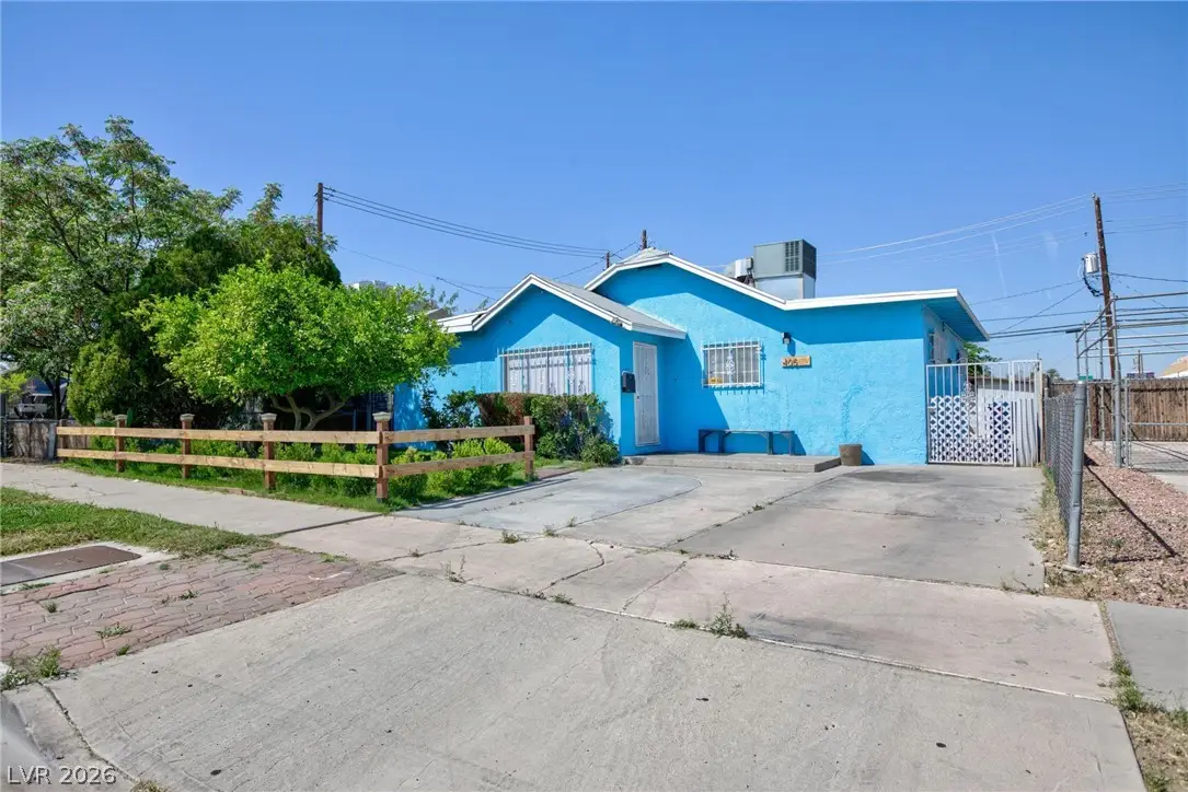 405 N 8th Street, Las Vegas, NV 89101 - #1