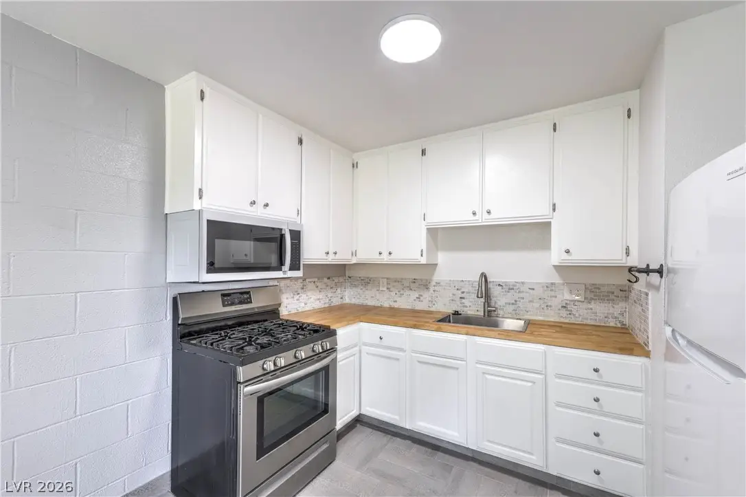 2520 Bulloch Street #L, North Las Vegas, NV 89030 - #1