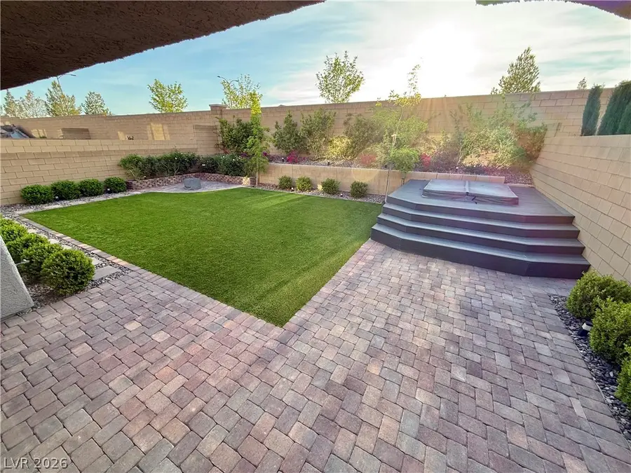 8601 Rockyfall Street, Las Vegas, NV 89166 - #2