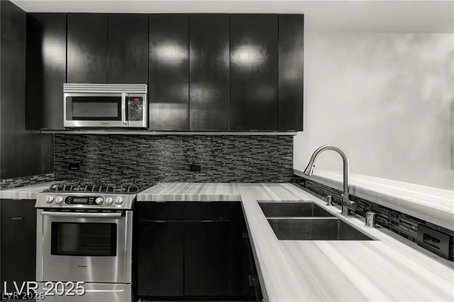 4525 Dean Martin Drive #511, Las Vegas, NV 89103 - #3