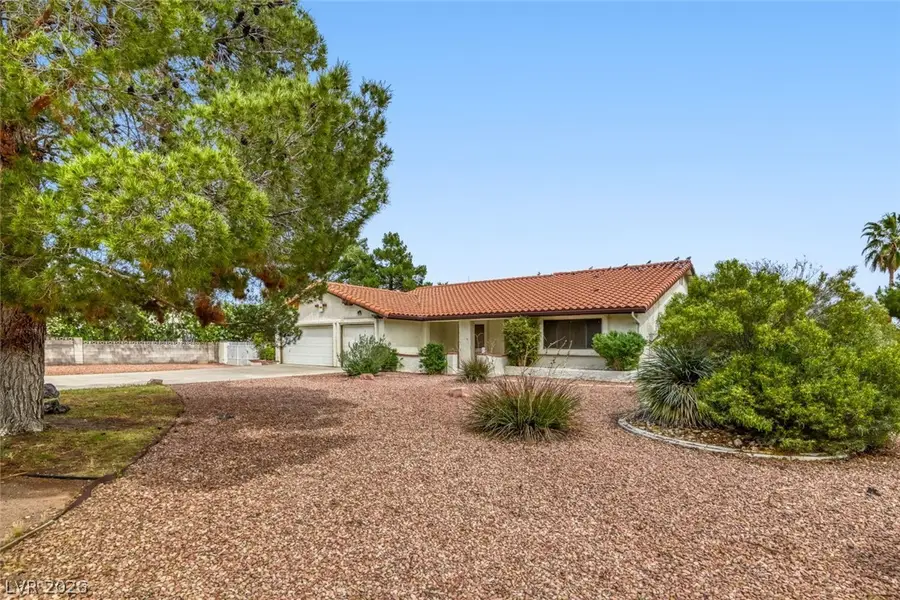 3146 Mann Street, Las Vegas, NV 89146 - #2