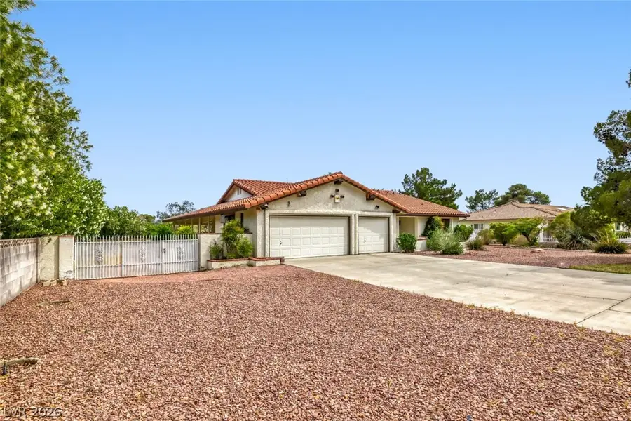 3146 Mann Street, Las Vegas, NV 89146 - #3