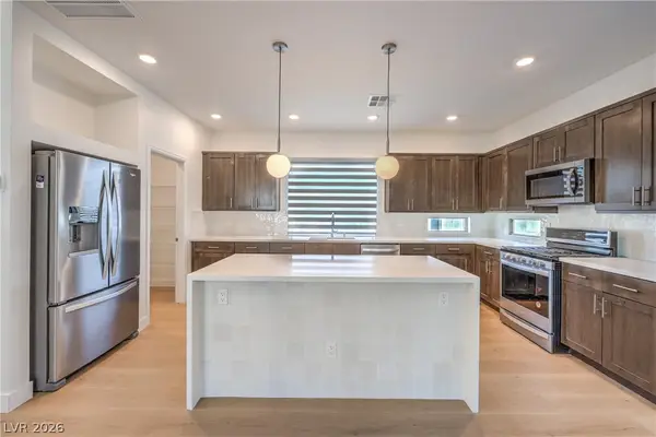 8144 Monsoon Bay Street, Las Vegas, NV 89113