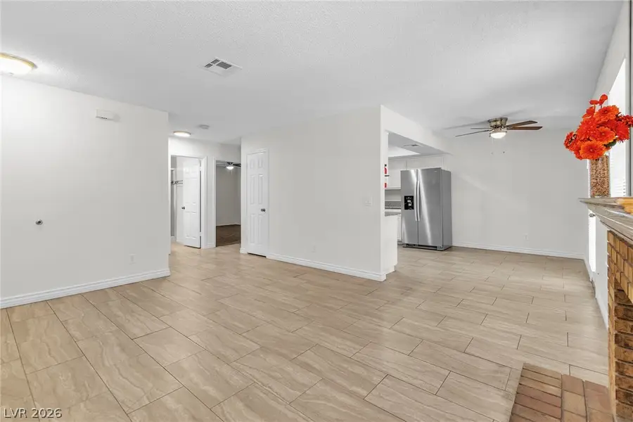 5576 W Rochelle Avenue #32A, Las Vegas, NV 89103 - #3