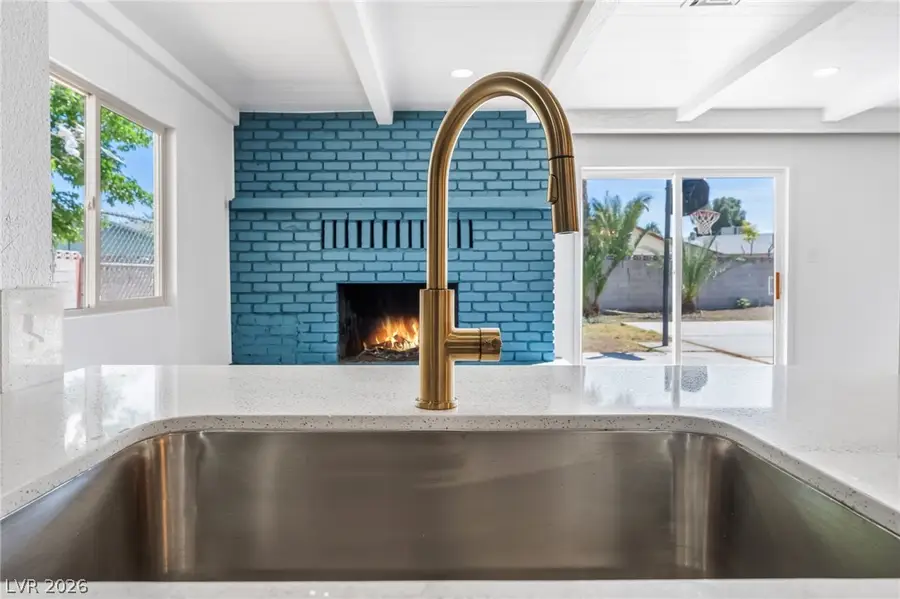 2740 Searles Avenue, Las Vegas, NV 89101 - #3