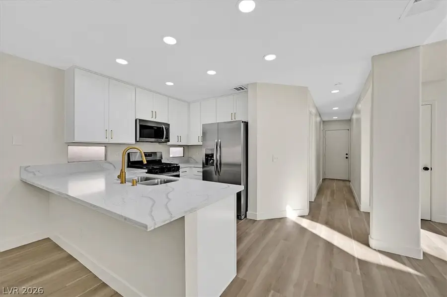 5485 Silverheart Avenue, Las Vegas, NV 89142 - #2