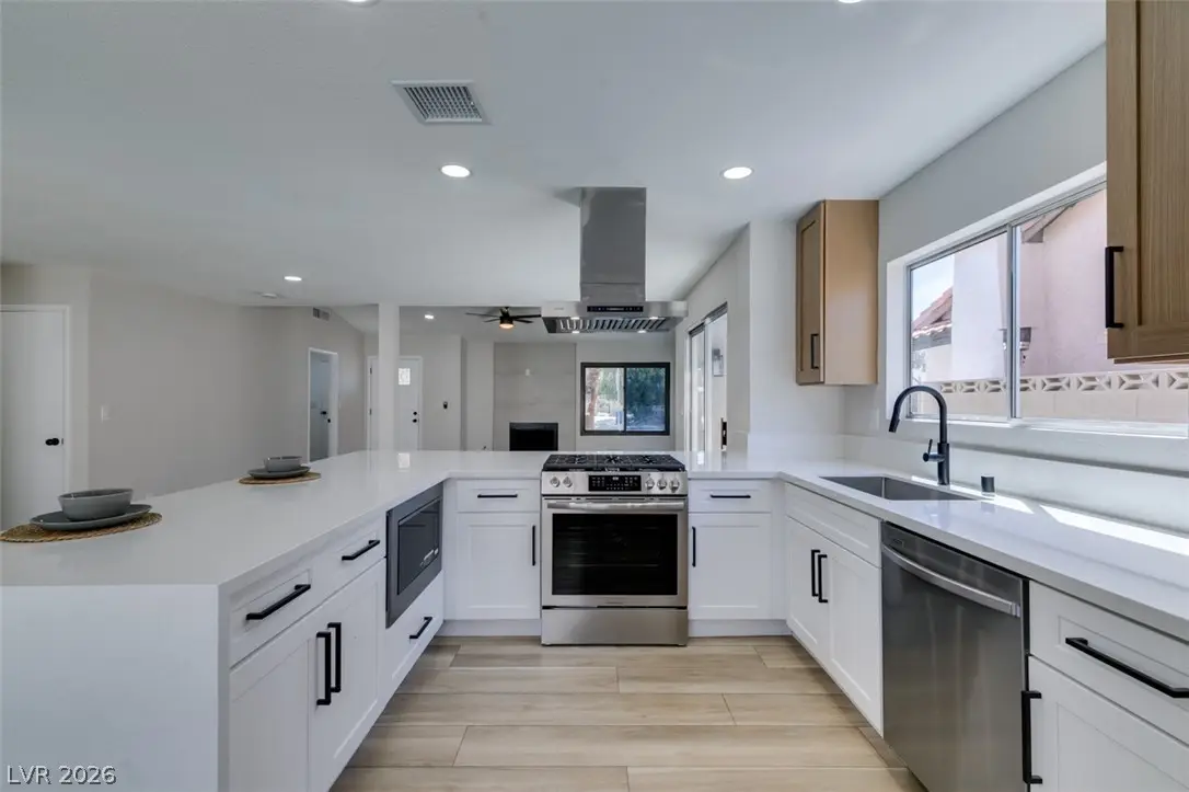 3152 Laurel Avenue, Henderson, NV 89014 - #1