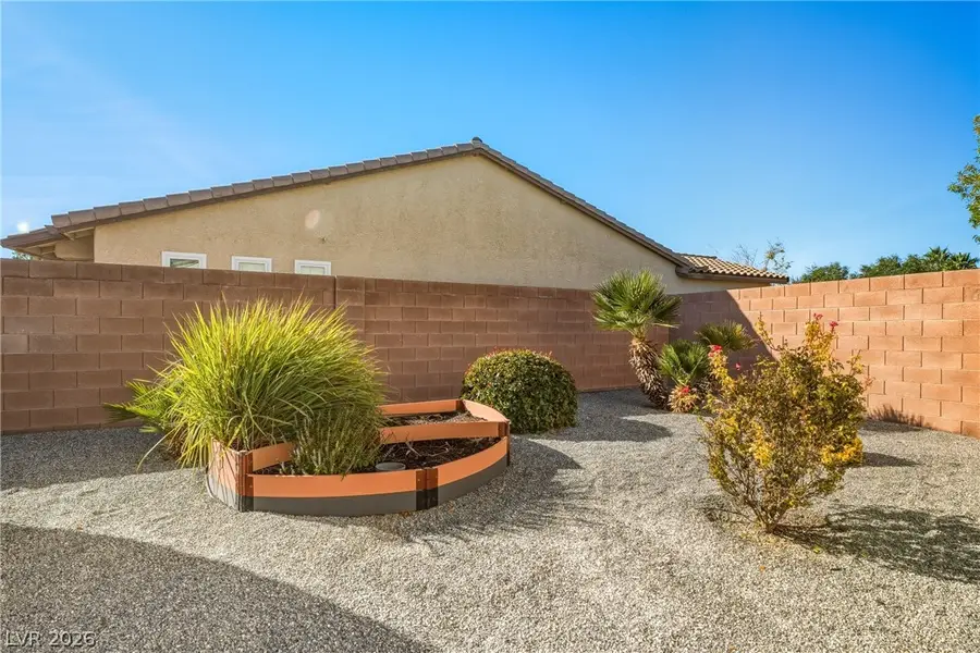 5661 E Fiore Drive, Pahrump, NV 89061 - #3