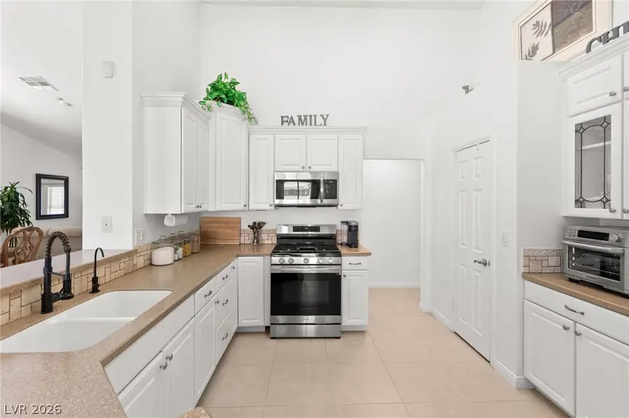 305 Redondo Street, Henderson, NV 89014 - #3