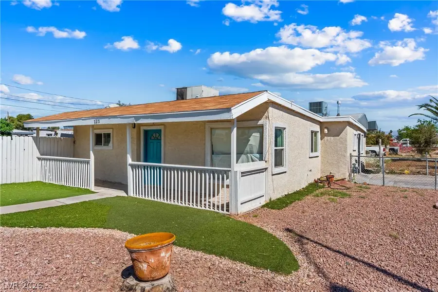 2217 E Oakey Boulevard, Las Vegas, NV 89104 - #2