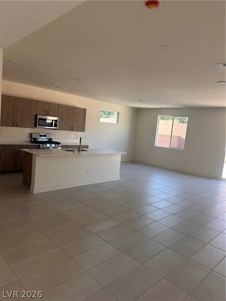 2464 Tom Collins Drive, Las Vegas, NV 89169 - #2