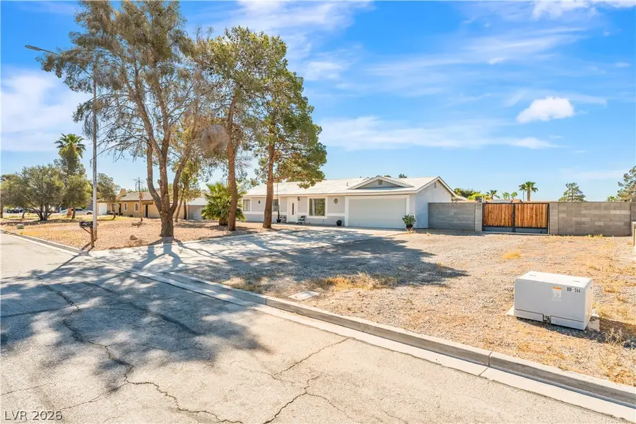 4317 Shady Hollow Avenue, North Las Vegas, NV 89031 - #3