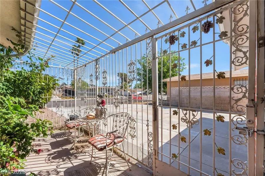 1905 Fontana Avenue, Las Vegas, NV 89106 - #2