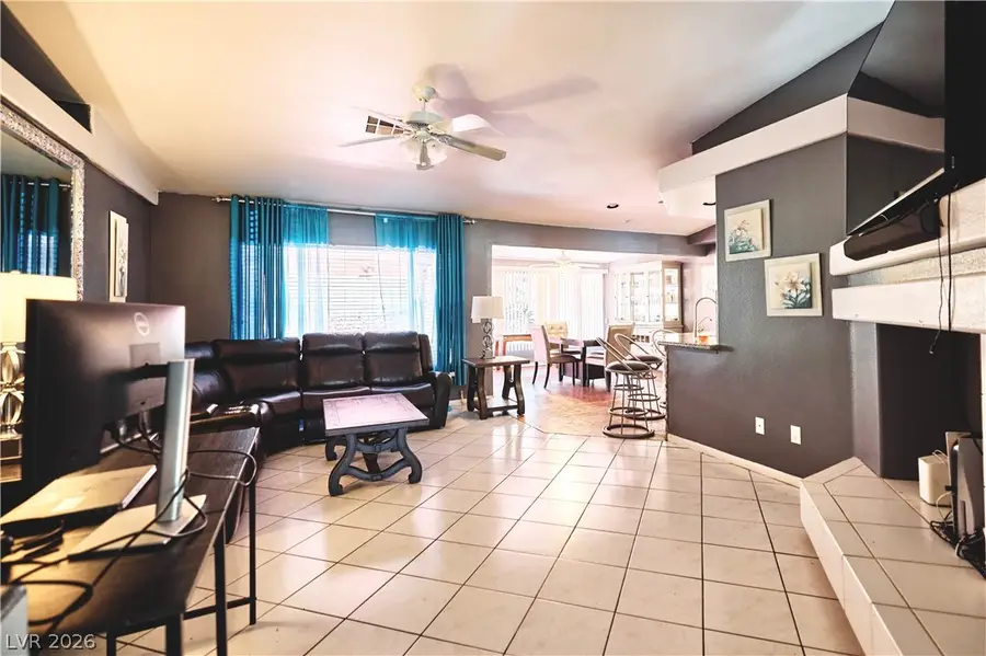 1423 Glassy Pond Avenue, Las Vegas, NV 89183 - #3