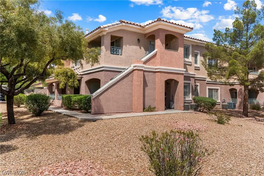 352 Amber Pine Street #207, Las Vegas, NV 89144 - #3