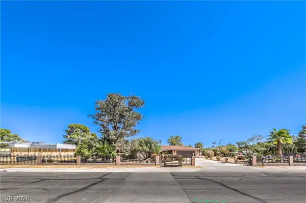 2880 Red Rock Street, Las Vegas, NV 89146