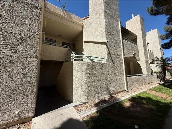 960 N Sloan Lane #204, Las Vegas, NV 89110