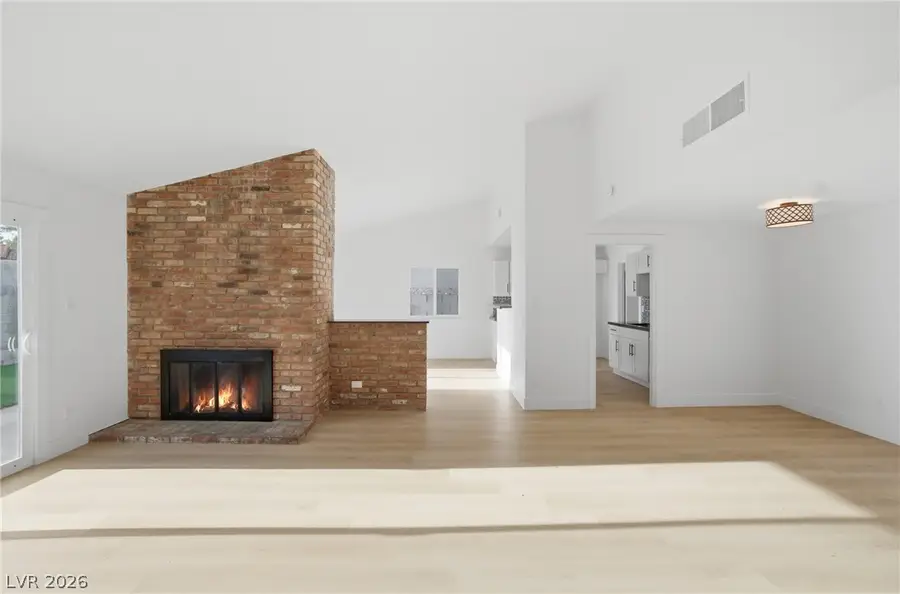 1617 N Mallard Street, Las Vegas, NV 89108 - #3