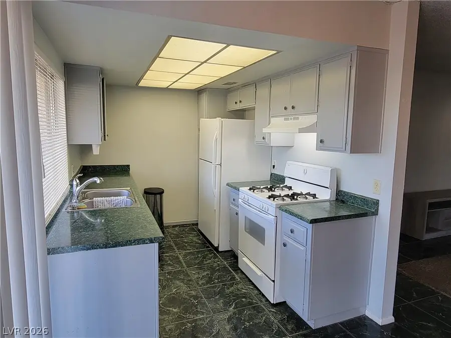 1370 Vegas Valley Drive #46, Las Vegas, NV 89169 - #3