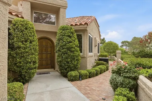 8215 Round Hills Circle, Las Vegas, NV 89113