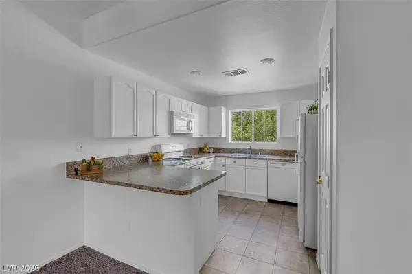 353 Amber Pine Street #203, Las Vegas, NV 89144