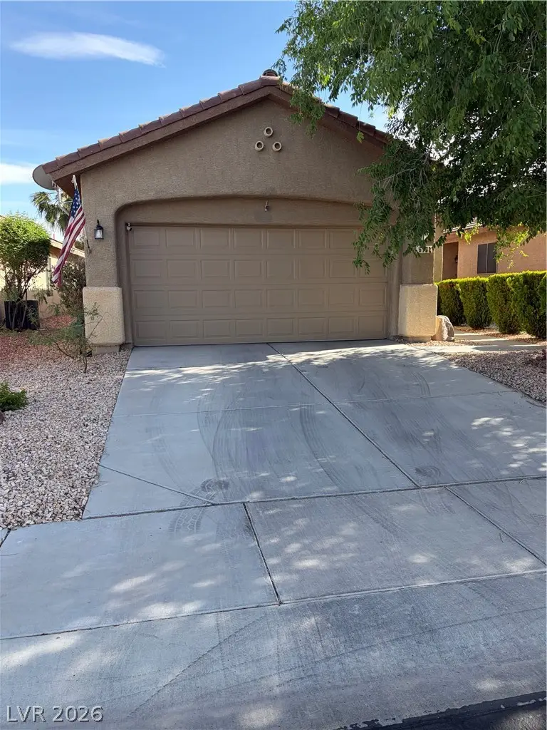 6131 Saddle Horse Avenue, Las Vegas, NV 89122 - #2