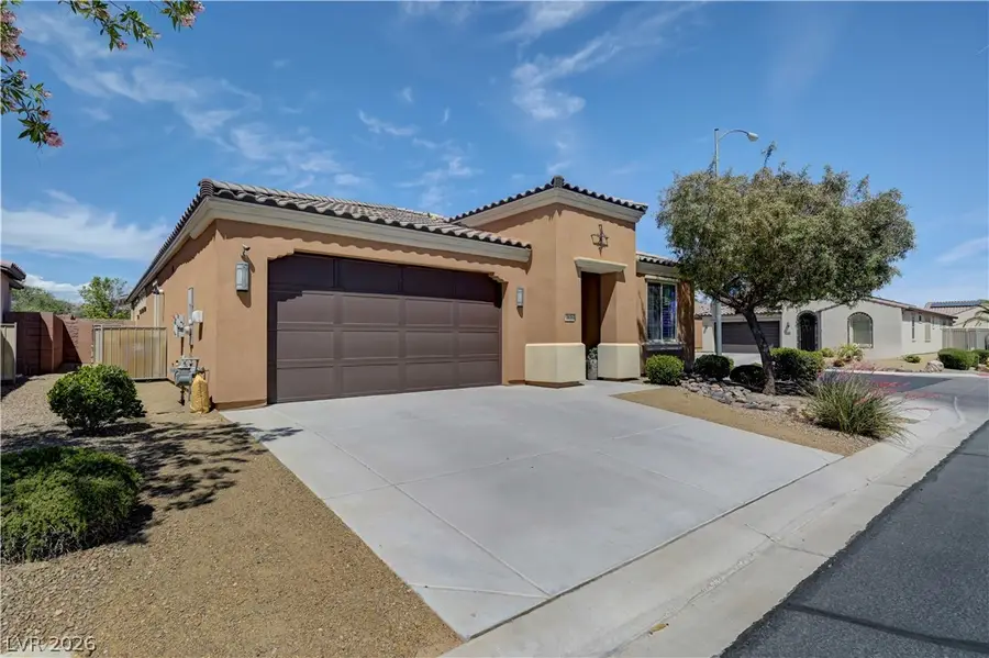 3816 Greenbriar Bluff Avenue, North Las Vegas, NV 89081 - #2