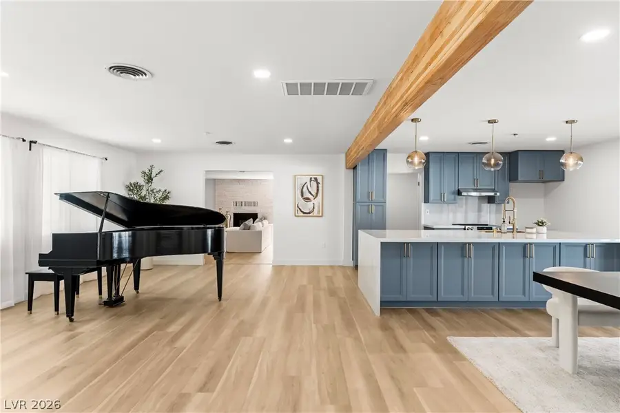 2106 W Oakey Boulevard, Las Vegas, NV 89102 - #3