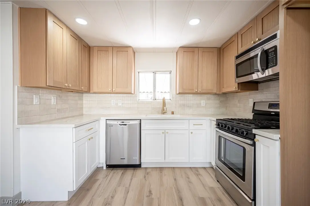 3486 Haleakala Drive, Las Vegas, NV 89122 - #1